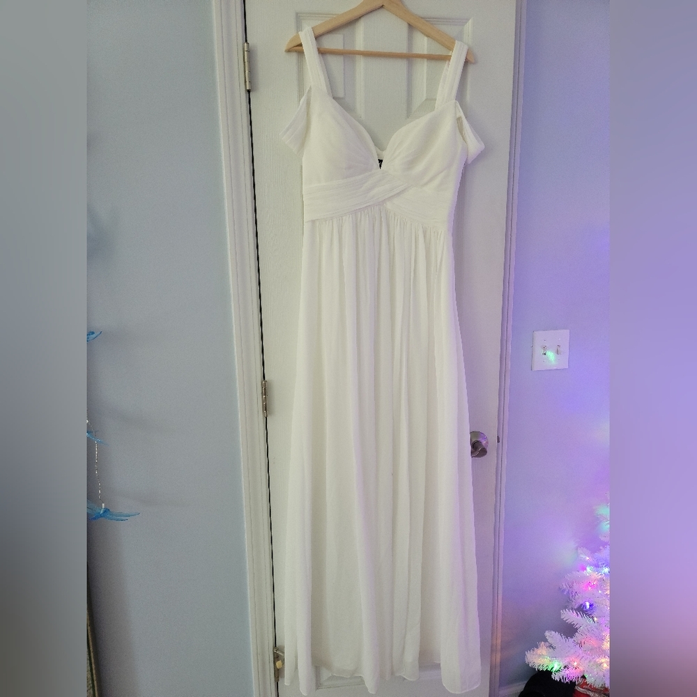 LuLu's Formal Gown Size Medium